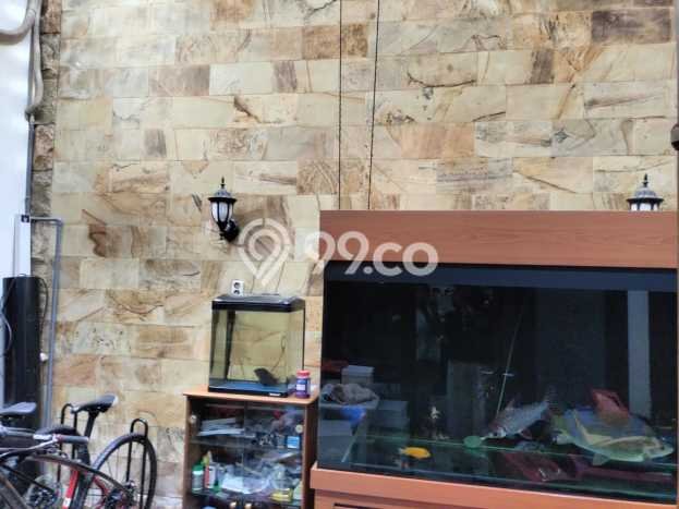 Jual Rumah Luas Elegan Dengan View Eksklusif di Graha, Surabaya Jual Rumah Luas Elegan Dengan View Eksklusif di Graha, Surabaya