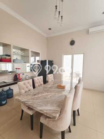Rumah Nyaman 5 KT LT 275m2m² di , Surabaya Rumah Nyaman 5 KT LT 275m2m² di , Surabaya