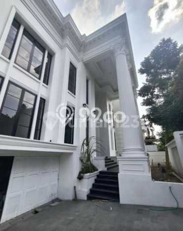 Hunian Elit LB 550m2 Siap Pakai Desain Elegan di Graha, Surabaya Hunian Elit LB 550m2 Siap Pakai Desain Elegan di Graha, Surabaya