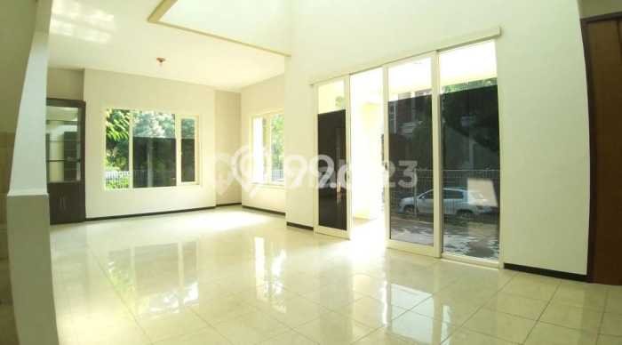 For Sale! Premium House LT 224m2 Desain Elegan di Graha For Sale! Premium House LT 224m2 Desain Elegan di Graha