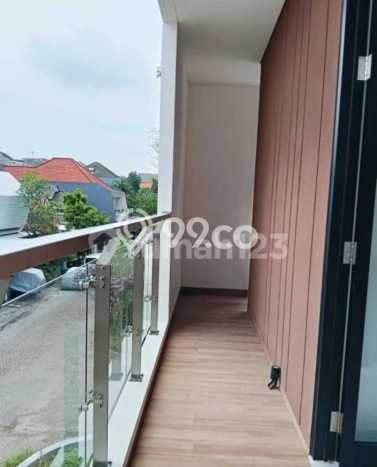 Ready to Use! Luxury House LT 179m2 Desain Modern di Citraland Ready to Use! Luxury House LT 179m2 Desain Modern di Citraland