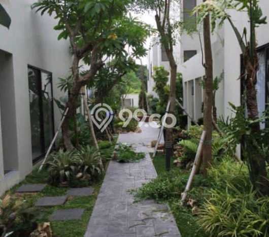 Rumah Luxury Modern Siap Huni di Graha Surabaya Rumah Luxury Modern Siap Huni di Graha Surabaya