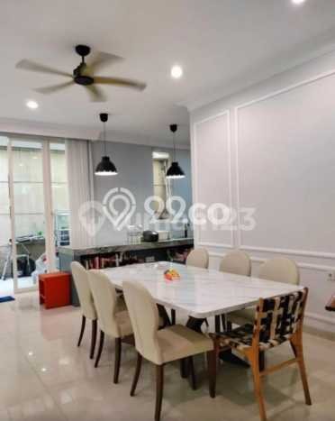 For Sale! Luxury House LT 200m2 Desain Elegan di Pakuwon Indah For Sale! Luxury House LT 200m2 Desain Elegan di Pakuwon Indah