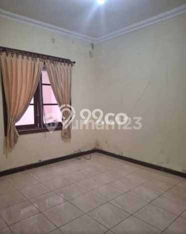 Rumah Elit Modern Tanpa Renovasi di Citraland Surabaya Rumah Elit Modern Tanpa Renovasi di Citraland Surabaya