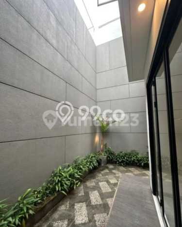 Rumah Luxury Modern Siap Huni di Citraland Surabaya Rumah Luxury Modern Siap Huni di Citraland Surabaya