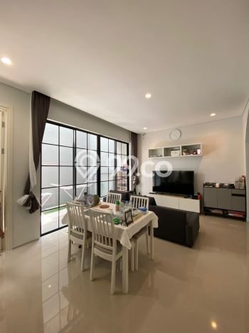 Jual Rumah Luas Elegan Dengan View Eksklusif di Citraland, Surabaya Jual Rumah Luas Elegan Dengan View Eksklusif di Citraland, Surabaya
