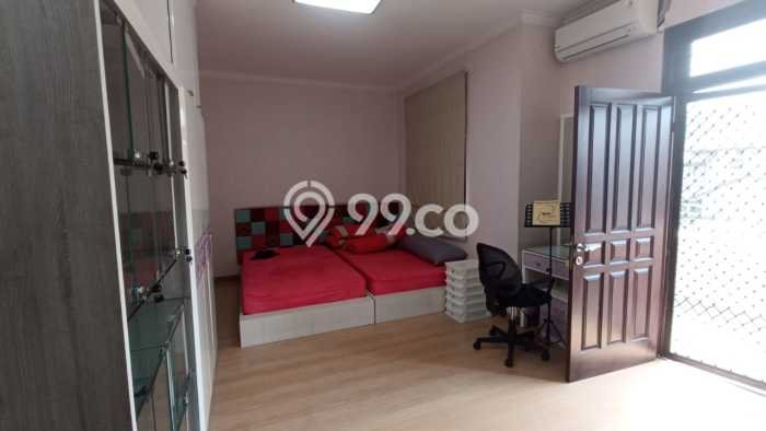 Rumah Elit Modern Siap Huni di Graha Surabaya Rumah Elit Modern Siap Huni di Graha Surabaya