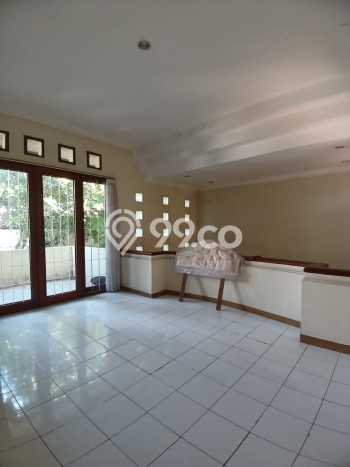 Ready to Use! Premium House LT 252m2 Desain Elegan di Graha Ready to Use! Premium House LT 252m2 Desain Elegan di Graha