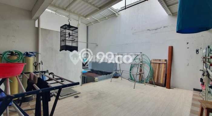 Jual Rumah Mewah Elegan Dengan View Cantik di Citraland, Surabaya Jual Rumah Mewah Elegan Dengan View Cantik di Citraland, Surabaya