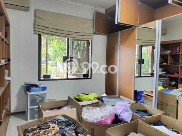 Rumah Elit Modern Siap Huni di Graha Surabaya Rumah Elit Modern Siap Huni di Graha Surabaya