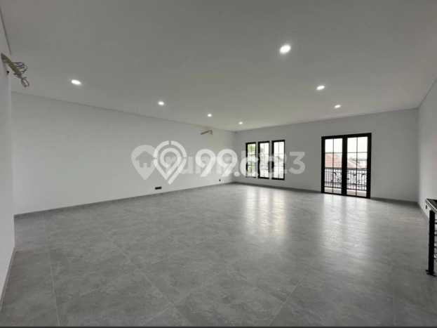 Dijual Rumah Luas Elegan Dengan View Cantik di Citraland, Surabaya Dijual Rumah Luas Elegan Dengan View Cantik di Citraland, Surabaya