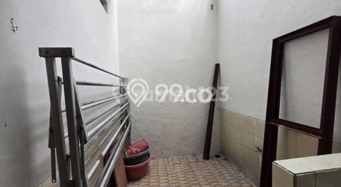 Rumah Luas Asri 6 KT Siap Pakai di Citraland Surabaya Rumah Luas Asri 6 KT Siap Pakai di Citraland Surabaya