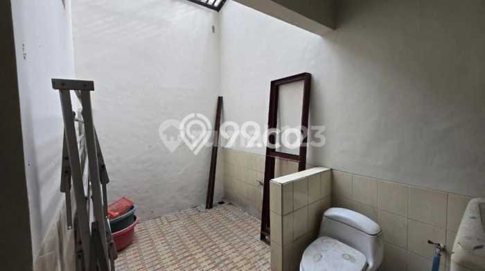 Rumah Luas Asri 6 KT Siap Pakai di Citraland Surabaya Rumah Luas Asri 6 KT Siap Pakai di Citraland Surabaya