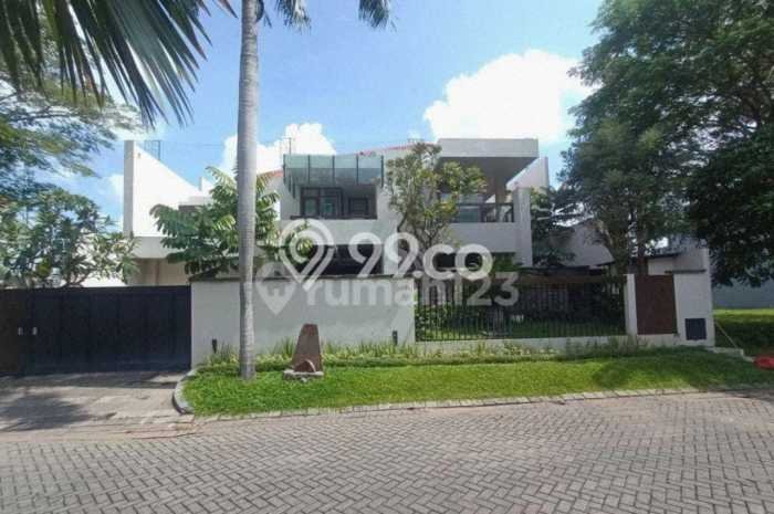 Hunian Mewah LB 1000m2 Siap Huni Desain Elegan di Pakuwon Indah, Surabaya Hunian Mewah LB 1000m2 Siap Huni Desain Elegan di Pakuwon Indah, Surabaya
