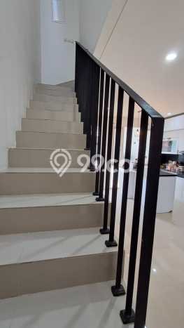 Dijual Rumah 2 Kamar Lokasi Ideal Nyaman dan Strategis di Wiyung Dijual Rumah 2 Kamar Lokasi Ideal Nyaman dan Strategis di Wiyung