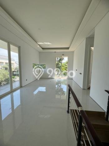Dijual Rumah Premium dengan Fasilitas Sekitar Komplit di Wiyung, Surabaya Dijual Rumah Premium dengan Fasilitas Sekitar Komplit di Wiyung, Surabaya