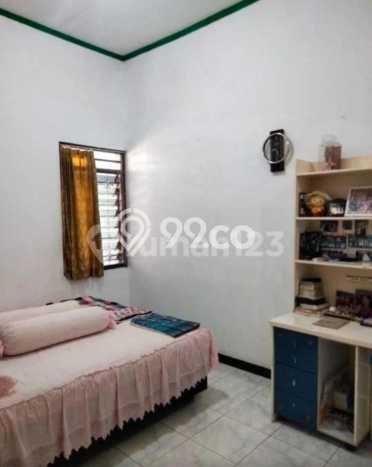Dijual Rumah Strategis Bagus Punya 3 KT di Pakuwon City Surabaya SHM Dijual Rumah Strategis Bagus Punya 3 KT di Pakuwon City Surabaya SHM
