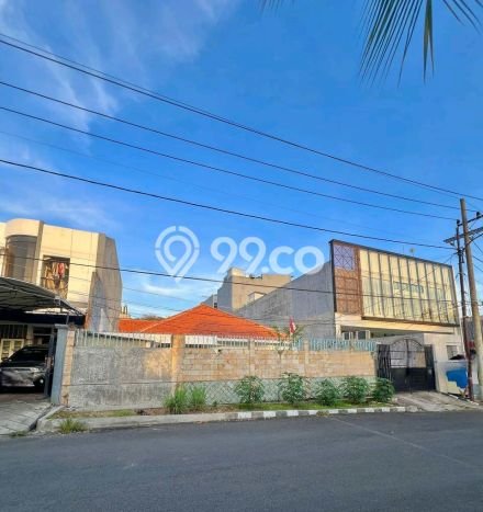 Rumah Elit LB 300m2 Siap Huni Desain Elegan di Kupang, Surabaya Rumah Elit LB 300m2 Siap Huni Desain Elegan di Kupang, Surabaya