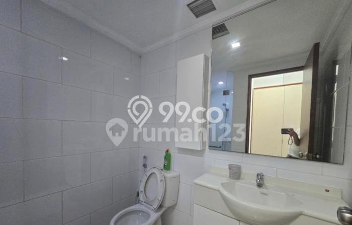 Untuk Dijual Apartemen 4 KT & 3 KM di Surabaya Lokasi Strategis Untuk Dijual Apartemen 4 KT & 3 KM di Surabaya Lokasi Strategis