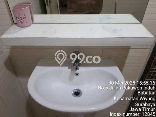 Hunian Apartemen Eksklusif untuk Dijual di Surabaya dengan 4 BR & 3 Kamar Mandi Hunian Apartemen Eksklusif untuk Dijual di Surabaya dengan 4 BR & 3 Kamar Mandi