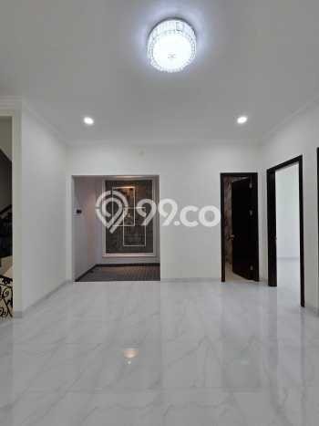 Jual Rumah Mewah Elegan Dengan View Cantik di Pondok Bambu, Jakarta Timur Jual Rumah Mewah Elegan Dengan View Cantik di Pondok Bambu, Jakarta Timur