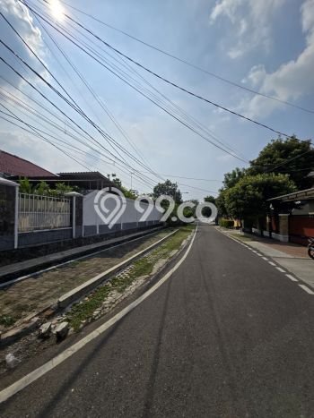 Rumah Luxury Modern Tanpa Renovasi di Jatiwaringin Jakarta Timur Rumah Luxury Modern Tanpa Renovasi di Jatiwaringin Jakarta Timur