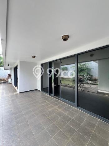 Rumah Elit Modern Tanpa Renovasi di Kemang Jakarta Selatan Rumah Elit Modern Tanpa Renovasi di Kemang Jakarta Selatan