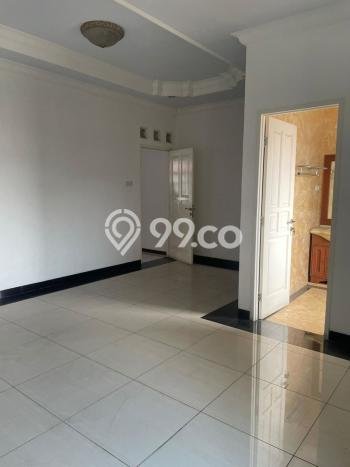 Rumah Luxury Modern Tanpa Renovasi di Rawamangun Jakarta Timur Rumah Luxury Modern Tanpa Renovasi di Rawamangun Jakarta Timur
