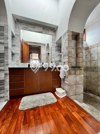 Dijual Rumah Luas Elegan Dengan View Eksklusif di Kemang, Jakarta Selatan Dijual Rumah Luas Elegan Dengan View Eksklusif di Kemang, Jakarta Selatan