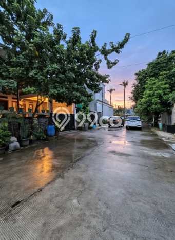 Rumah Elit Modern Tanpa Renovasi di Pondok Kelapa Jakarta Timur Rumah Elit Modern Tanpa Renovasi di Pondok Kelapa Jakarta Timur