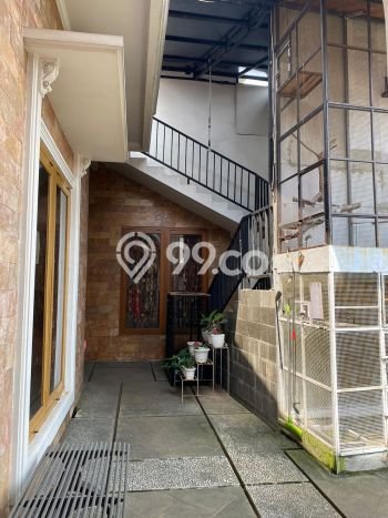 Siap Huni Rumah Mewah 4 Kamar di Cipayung Dekat ke Mana Saja Siap Huni Rumah Mewah 4 Kamar di Cipayung Dekat ke Mana Saja