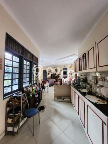 Rumah Elit Modern Siap Huni di Pondok Bambu Jakarta Timur Rumah Elit Modern Siap Huni di Pondok Bambu Jakarta Timur