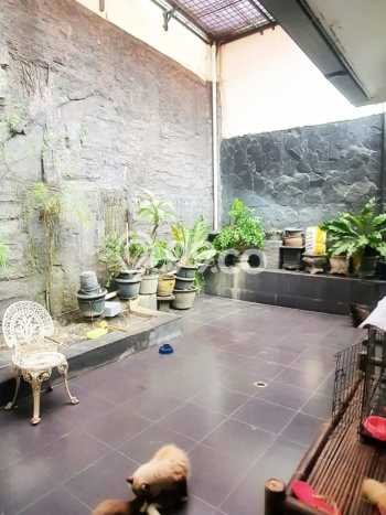 Rumah Elit Modern Tanpa Renovasi di Pondok Bambu Jakarta Timur Rumah Elit Modern Tanpa Renovasi di Pondok Bambu Jakarta Timur