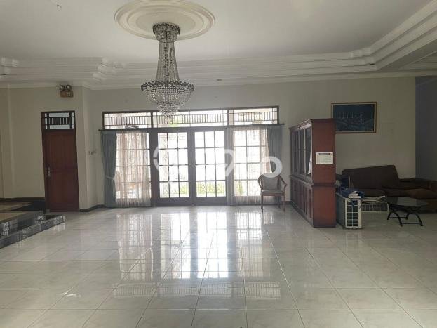 Rumah Luxury Modern Tanpa Renovasi di Rawamangun Jakarta Timur Rumah Luxury Modern Tanpa Renovasi di Rawamangun Jakarta Timur