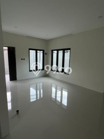 Rumah Elit Modern Tanpa Renovasi di Utan Kayu Jakarta Timur Rumah Elit Modern Tanpa Renovasi di Utan Kayu Jakarta Timur