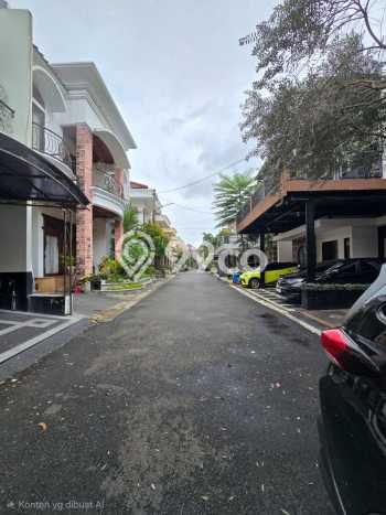 Rumah Elit LB 380m2 Siap Huni Desain Elegan di Pondok Bambu, Jakarta Timur Rumah Elit LB 380m2 Siap Huni Desain Elegan di Pondok Bambu, Jakarta Timur