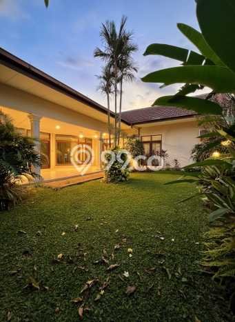 Rumah Elit Modern Tanpa Renovasi di Cipete Jakarta Selatan Rumah Elit Modern Tanpa Renovasi di Cipete Jakarta Selatan