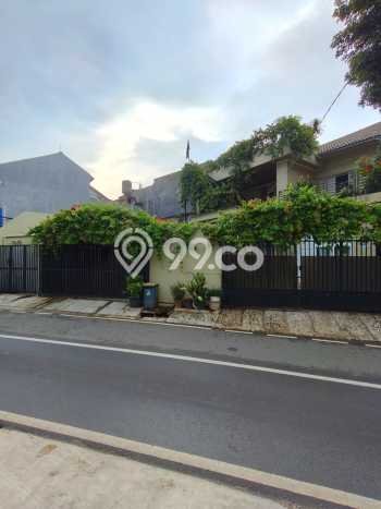 Jual Rumah Luas Elegan Dengan View Eksklusif di Bambu Apus, Jakarta Timur Jual Rumah Luas Elegan Dengan View Eksklusif di Bambu Apus, Jakarta Timur