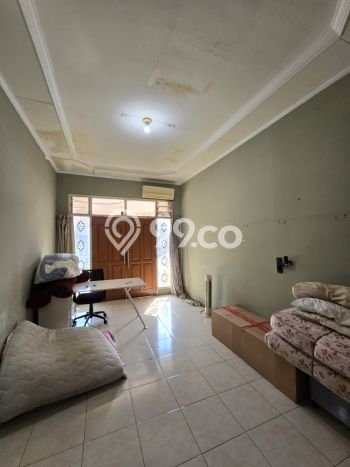 Rumah Elit Modern Tanpa Renovasi di Utan Kayu Jakarta Timur Rumah Elit Modern Tanpa Renovasi di Utan Kayu Jakarta Timur