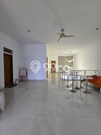 Rumah Lingkungan Nyaman di Cipinang, Jakarta Timur, LT 325m² Bangunan 600m² Rumah Lingkungan Nyaman di Cipinang, Jakarta Timur, LT 325m² Bangunan 600m²