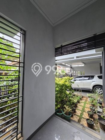 Jual Rumah Mewah Elegan Dengan View Cantik di Pondok Kelapa, Jakarta Timur Jual Rumah Mewah Elegan Dengan View Cantik di Pondok Kelapa, Jakarta Timur