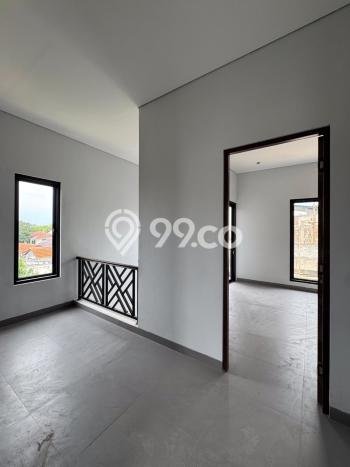 Siap Huni Rumah Mewah 4 Kamar di Jagakarsa Dekat ke Mana Pun Siap Huni Rumah Mewah 4 Kamar di Jagakarsa Dekat ke Mana Pun