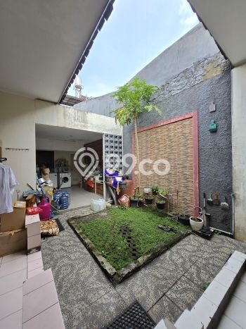 BEST OFFER! Rumah Untuk Investasi di Pondok Kelapa, LT 296m² Bangunan 294m² BEST OFFER! Rumah Untuk Investasi di Pondok Kelapa, LT 296m² Bangunan 294m²