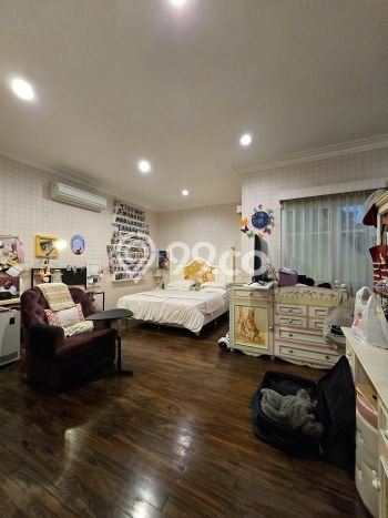 Rumah Luxury Modern Siap Huni di Kuningan Jakarta Selatan Rumah Luxury Modern Siap Huni di Kuningan Jakarta Selatan