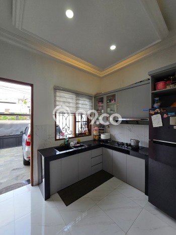 Jual Rumah Mewah Elegan Dengan View Eksklusif di Pondok Bambu, Jakarta Timur Jual Rumah Mewah Elegan Dengan View Eksklusif di Pondok Bambu, Jakarta Timur