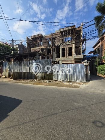Siap Huni Rumah Mewah 4 Kamar di Tebet Dekat ke Mana Pun Siap Huni Rumah Mewah 4 Kamar di Tebet Dekat ke Mana Pun