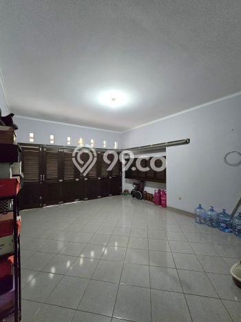 Rumah Mewah LB 567m2 Siap Pakai Desain Elegan di Pondok Kelapa, Jakarta Timur Rumah Mewah LB 567m2 Siap Pakai Desain Elegan di Pondok Kelapa, Jakarta Timur
