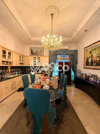 Dijual Hunian Mewah dengan Fasilitas Sekitar Komplit di Kebayoran Baru, Jakarta Selatan Dijual Hunian Mewah dengan Fasilitas Sekitar Komplit di Kebayoran Baru, Jakarta Selatan