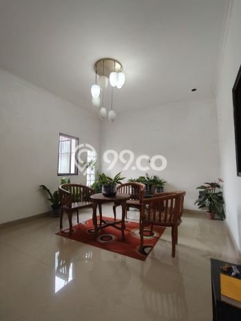 Rumah Elit Modern Tanpa Renovasi di Cilangkap Jakarta Timur Rumah Elit Modern Tanpa Renovasi di Cilangkap Jakarta Timur