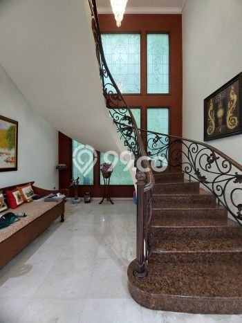 Siap Huni Rumah Mewah 5 Kamar di Cilandak Dekat ke Mana Pun Siap Huni Rumah Mewah 5 Kamar di Cilandak Dekat ke Mana Pun